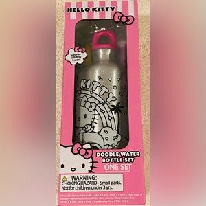 SALE!!🌸🛍🛍🌸NEW Super Cute HELLO KITTY Sanrio Water Bottle 🛍🌸🛍🌸